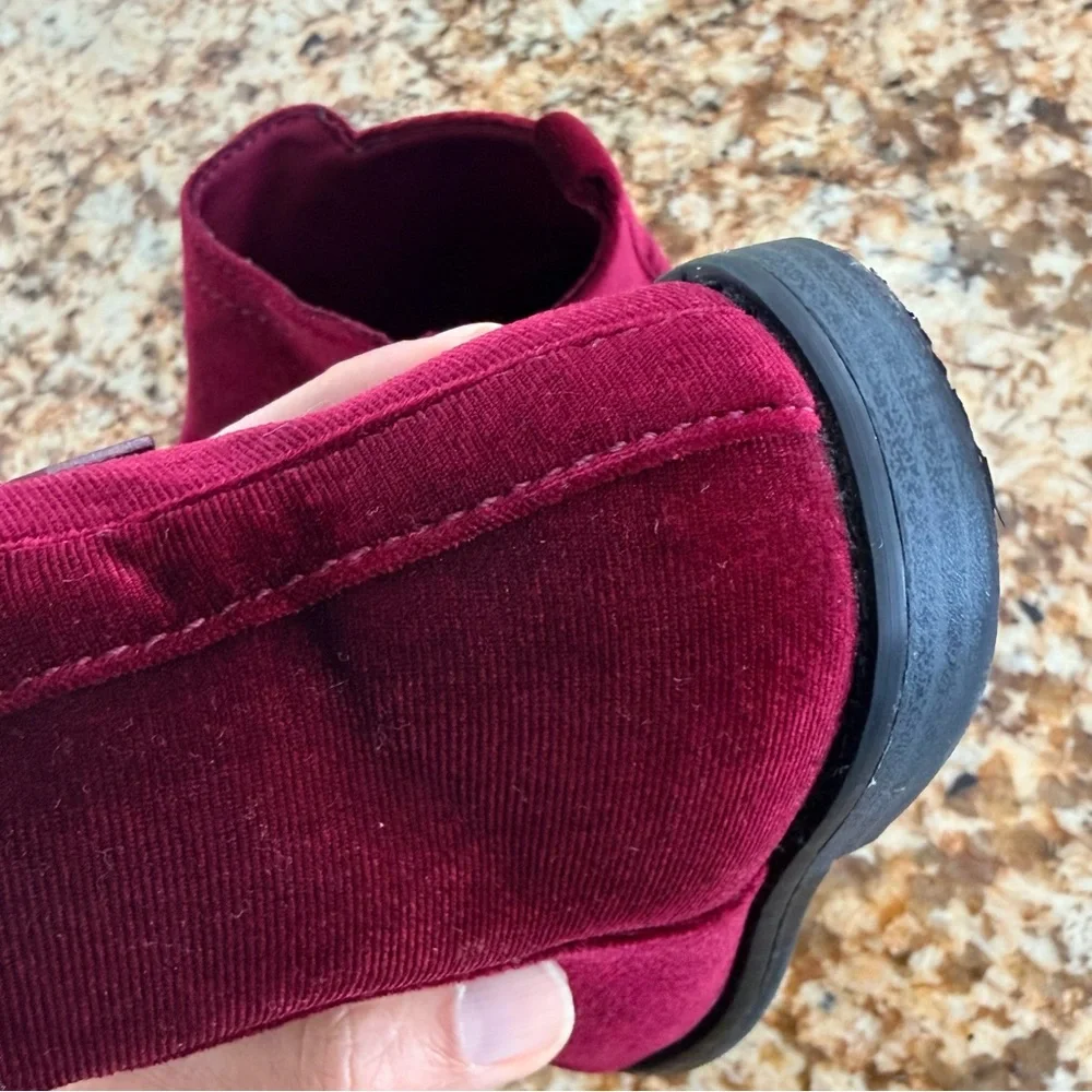 NEW GAP Kids Burgundy Velvet Ankle Boots Booties Girls Size 10 Side ZipNEW NOBOX